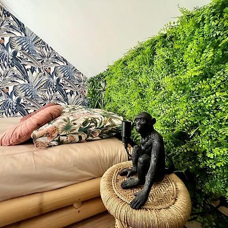 Souppes-sur-Loing Nuit Dans La Jungle - Love Room מראה חיצוני תמונה
